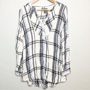 A Pea In The Pod Plaid shirt size large